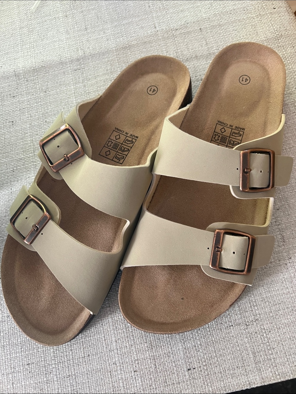 NWT Beige Double Buckle Slide Sandals size 41